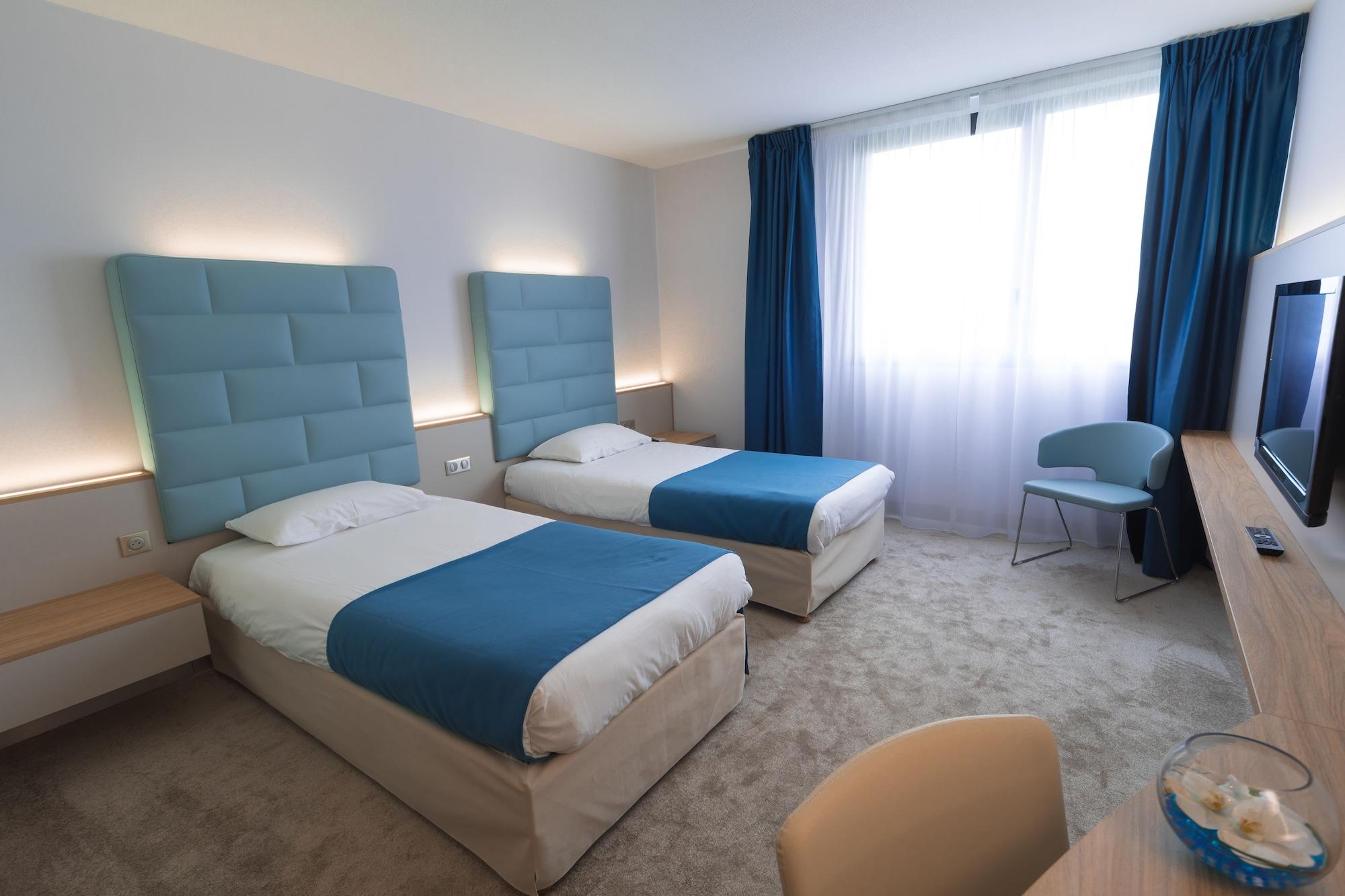 Hotel Plaza - Site Du Futuroscope Chasseneuil-du-Poitou Kültér fotó