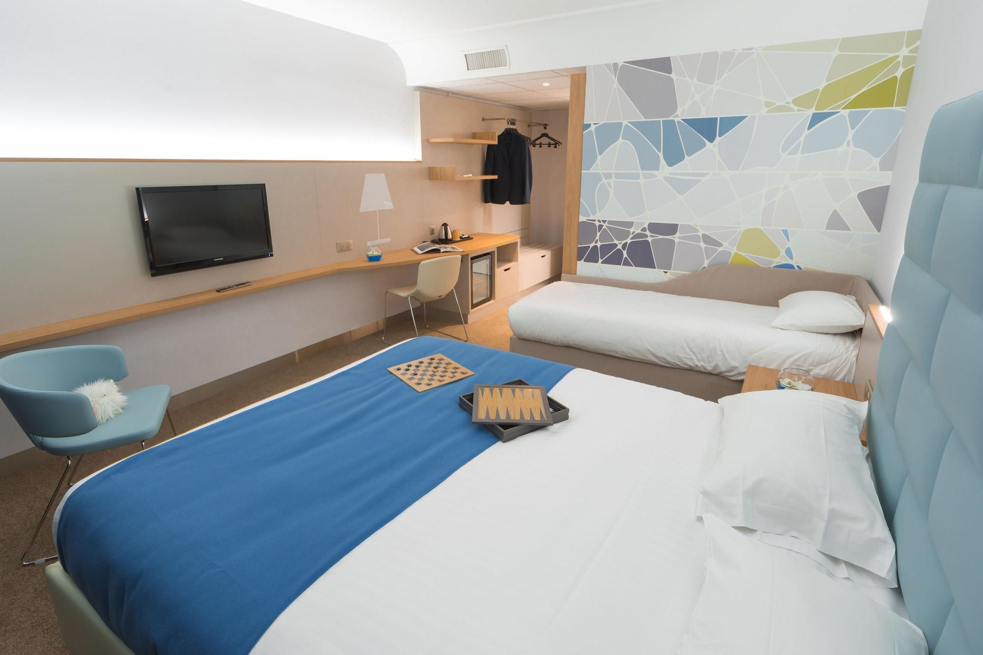 Hotel Plaza - Site Du Futuroscope Chasseneuil-du-Poitou Kültér fotó